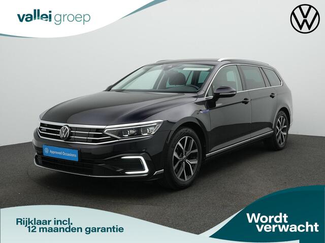 Volkswagen PASSAT Variant 1.4 TSI 218 pk DSG GTE | Trekhaak | Discover Pro | Adaptief onderstel | Achteruitrijcamera | Stoelverwarming