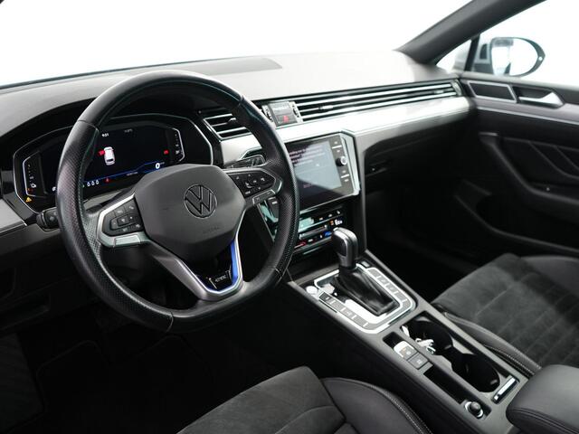 Volkswagen PASSAT Variant 1.4 TSI PHEV GTE Business | Zwenkhaak | Matrix | Virtual | Leer | Zwarte hemel |