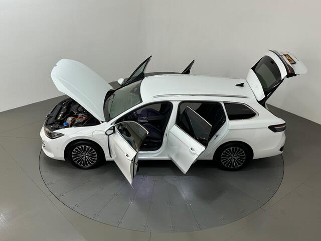 Volkswagen PASSAT 1.5 EHYBRID ELEGANCE BNS. 360 CAMERA TREKHAAK