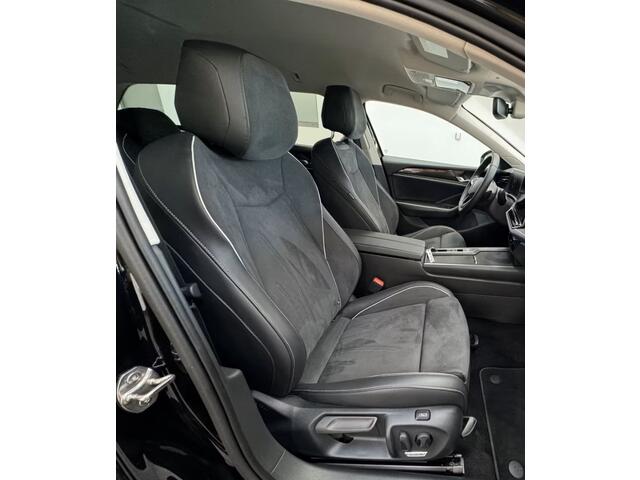 Volkswagen PASSAT Variant 2.0 TDI 150 PK Automaat ACC Trekhaak LED Massage 360 Camera Stuurverwarming Stoelverwarming