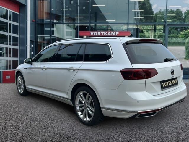 Volkswagen PASSAT 1.4 TSI GTE TREKHAAK/CAMERA/ELEK-KLEP/ACC/STANDKACHEL/STOELVERW/NAVI/CARPLAY