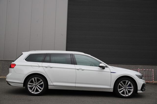 Volkswagen PASSAT Variant 1.4 TSI 218pk GTE/Leder/Pano/Virtual/Matrix/360cam/Adaptive