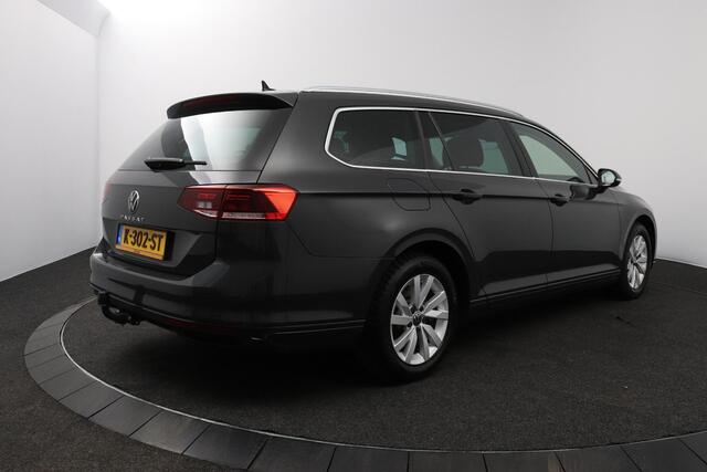 Volkswagen PASSAT Variant 1.5 TSI 150pk DSG Business | Panoramadak | Trekhaak | Virtual Cockpit |