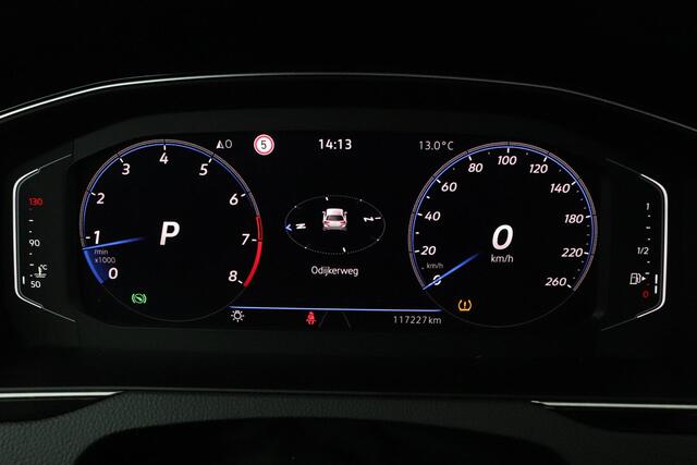 Volkswagen PASSAT Variant 1.5 TSI 150pk DSG Business | Panoramadak | Trekhaak | Virtual Cockpit |