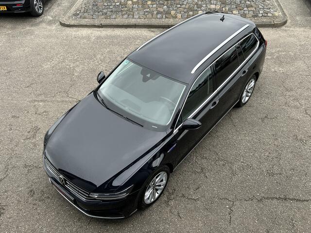 Volkswagen PASSAT 1.4 TSI PHEV GTE 1e EIGENAAR ADAPT CRUISE NAVI ECC LMV ACHTERBANK VERWAMRD