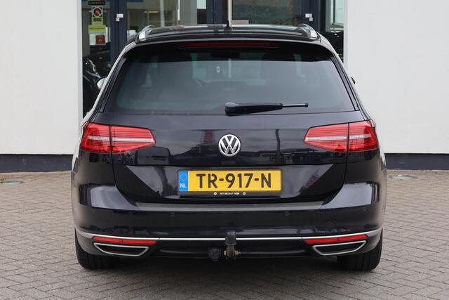 Volkswagen PASSAT Variant 1.4 TSI Highline Business R leder, R Line, panoramadak, trekhaak, dealeronderhouden ,LED plus, LMV, R line 4 seizoenenbanden, digital cockpit pro, elektrische achterklep, side assist, stoelverwarming, zwarte dakhemel, privacy glas, etc.