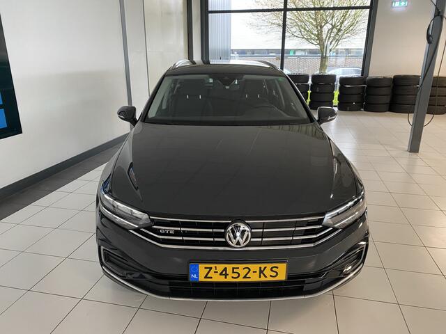 Volkswagen PASSAT Variant 1.4 TSI PHEV GTE Business Trekhaak / Carplay /Stoelverwarming /Digitaal dashboard