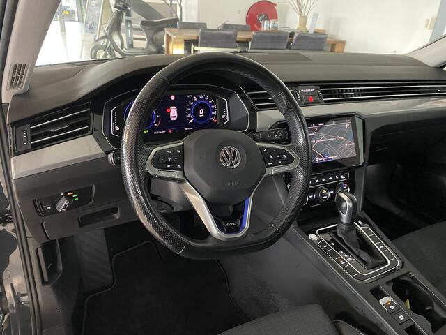 Volkswagen PASSAT Variant 1.4 TSI PHEV GTE Business Trekhaak / Carplay /Stoelverwarming /Digitaal dashboard