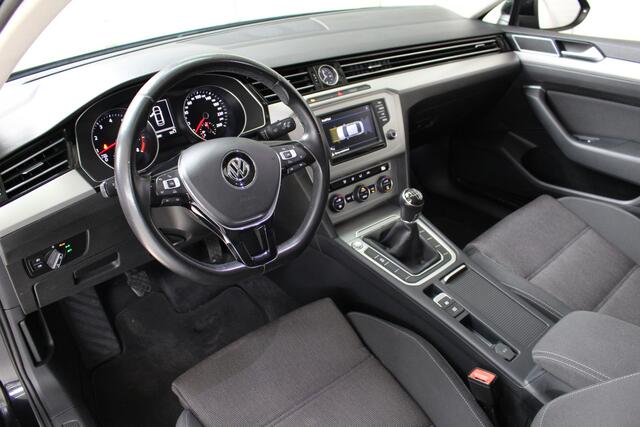 Volkswagen PASSAT 1.4 TSI Comfortline Climate Control | Navigatie | Parkeersensoren | Trekhaak