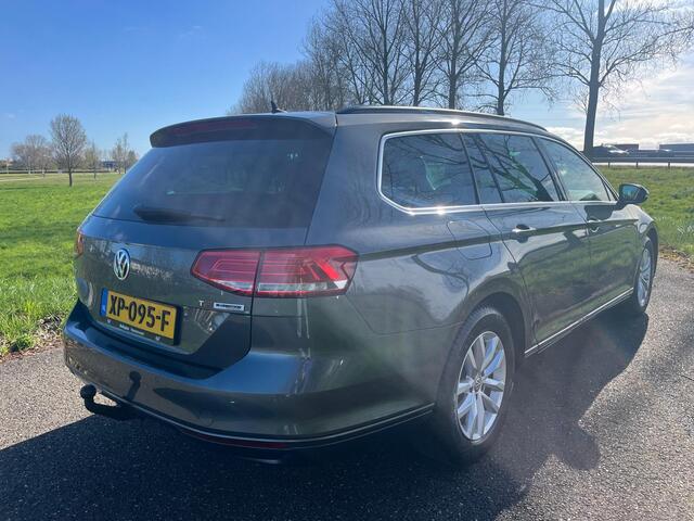 Volkswagen PASSAT Variant 1.4 TSI ACT Highline Business R