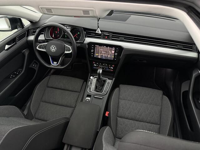 Volkswagen PASSAT 1.4 TSI PHEV GTE | Pano | Camera | Carplay | Adap. Cruise | Massagestoel | LED | Keyless
