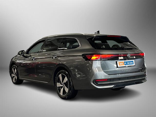Volkswagen PASSAT Variant 1.5 204pk eHybrid Business Achteruitrijcamera | Parkeersensoren voor en achter | Adaptive cruise control