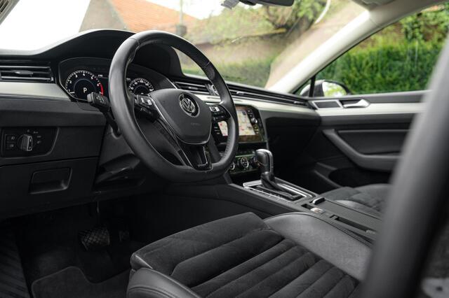 Volkswagen PASSAT Variant 1.4 TSI R Line | Camera | ACC | El.Trekh. | BTW