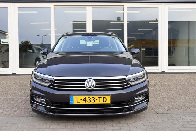 Volkswagen PASSAT Variant 1.4 TSI ACT Highline, Automaat, Cruise Control, Climate Control, Navi, Inklapbare Trekhaak, Prijs Is Rijklaar Inclusief 6 Maanden Garantie