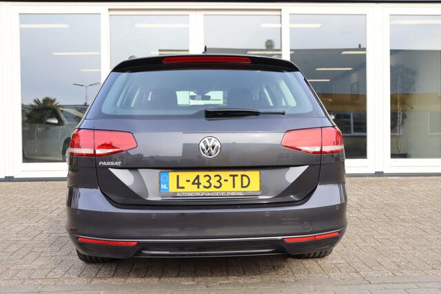 Volkswagen PASSAT Variant 1.4 TSI ACT Highline, Automaat, Cruise Control, Climate Control, Navi, Inklapbare Trekhaak, Prijs Is Rijklaar Inclusief 6 Maanden Garantie