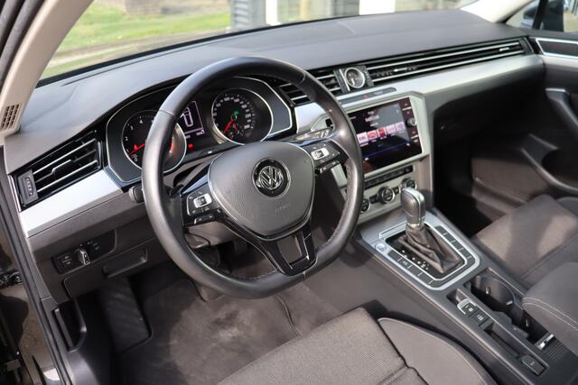 Volkswagen PASSAT Variant 1.4 TSI ACT Highline, Automaat, Cruise Control, Climate Control, Navi, Inklapbare Trekhaak, Prijs Is Rijklaar Inclusief 6 Maanden Garantie