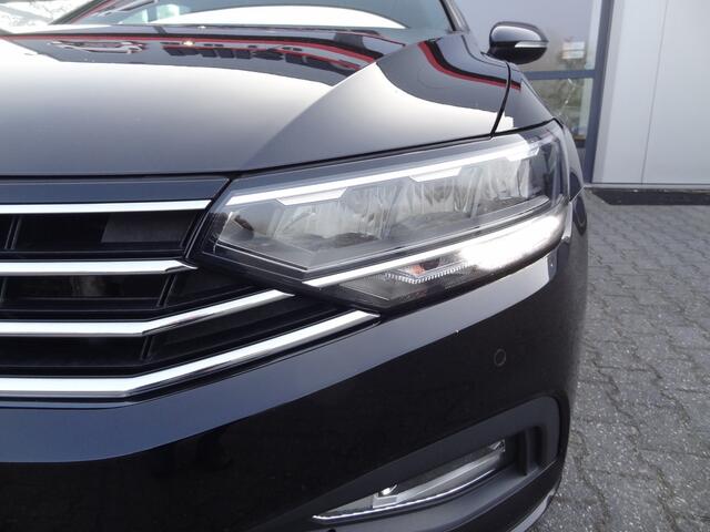 Volkswagen PASSAT Variant 2.0 TSI | DYN AUDIO | TREKHAAK | CAMERA | ADAP CRUISE | NAVI |