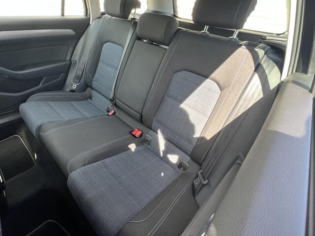 Volkswagen PASSAT Variant 1.4 TSI PHEV GTE Business | Nieuw Binnen! | Virtual Cockpit | Stoelverwarming | HUD