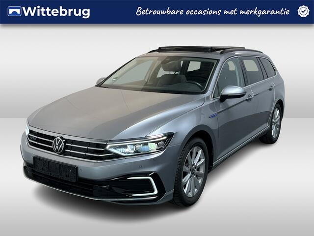 Volkswagen PASSAT Variant 1.4 TSI PHEV GTE / AUTOMAAT/ PANO/ TREKHAAK/ ERGO COMFORT/ ACC/ STUUR+STOELVERWARM./ DODEHOEK/ APP-CONNECT/ PARK.SENSOR.V+A/ CAMERA/ ELEK.ACHTERKLEP/ KEYLESS/ DIGITAL DASH/ NAVI/ DAB/ CLIMA/ LED