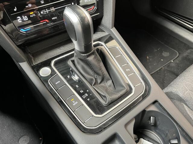 Volkswagen PASSAT Variant 1.4 TSI PHEV GTE / AUTOMAAT/ PANO/ TREKHAAK/ ACC/ ERGO COMFORT/ PARK.SENSOR.V+A/ CAMERA/ APP-CONNECT/ STOELVERWARM./ ELEK.ACHTERKLEP/ NAVI/ DAB/ CLIMA/ 17'' LMV