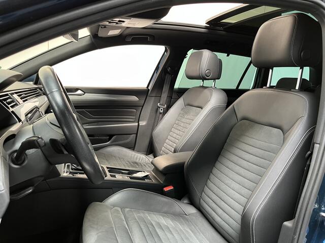 Volkswagen PASSAT Variant 1.4 TSI PHEV GTE / AUTOMAAT/ PANO/ TREKHAAK/ ERGO COMFORT/ ELEK.ACHTERKLEP/ DODEHOEK/ PARK.SENSOR.V+A/ CAMERA/ STOELVERWARM./ ACC/ APP-CONNECT/ KEYLESS/ DIGITAL DASH/ NAVI/ DAB/ CLIMA/ LED/ 18'' LMV