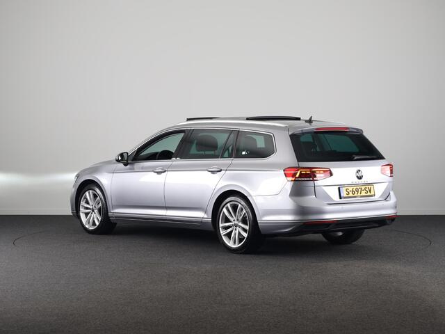 Volkswagen PASSAT Variant 1.5 TSI Business | Navigatie | Panorama dak | Parkeersensoren | Achteruit Camera | Digitale dashboard |