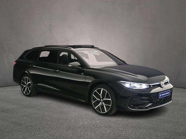 Volkswagen PASSAT Variant R-Line Edition 1.5 TSI eHybrid 272pk DSG Automaat Trekhaak, Harman Kardon audio, Panoramadak, Adaptive cruise control, 360 camera, Achteruitrijcamera