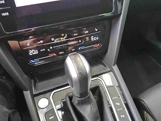 Volkswagen PASSAT Variant GTE 1.4 TSI eHybrid 218pk PHEV Business / Trekhaak / Leer / iQ LIght / Wordt Verwacht