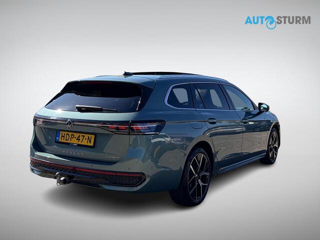 Volkswagen PASSAT Variant 1.5 eHybrid R-Line Edition NL-Auto, Volle Opties!