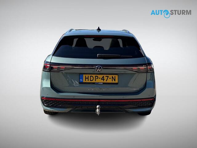 Volkswagen PASSAT Variant 1.5 eHybrid R-Line Edition NL-Auto, Volle Opties!