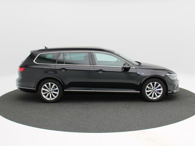 Volkswagen PASSAT Variant 1.4 TSi 218 Pk Automaat PHEV GTE Business | Full LED | Stoelverwarming | Adaptive Cruise | Trekhaak | Camera | CarPlay | 17 Inch | 103.840 Km !!