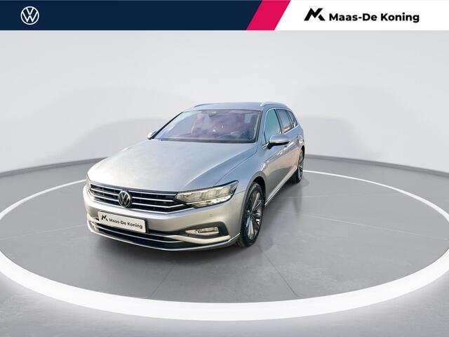 Volkswagen PASSAT Variant 1.5TSI/150PK Elegance DSG · Navigatie · Trekhaak · Camera + Parkeersensoren