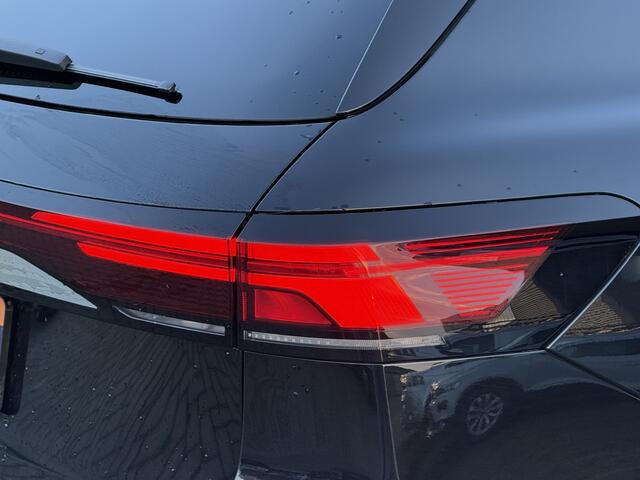 Volkswagen PASSAT Variant 1.5 eHybrid Business | Trekhaak | HUD | Camera