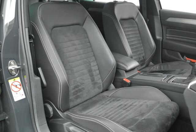 Volkswagen PASSAT Variant 1.5 TSI 150pk DSG R-Line Business + | Trekhaak | Camera | Virtual Cockpit |