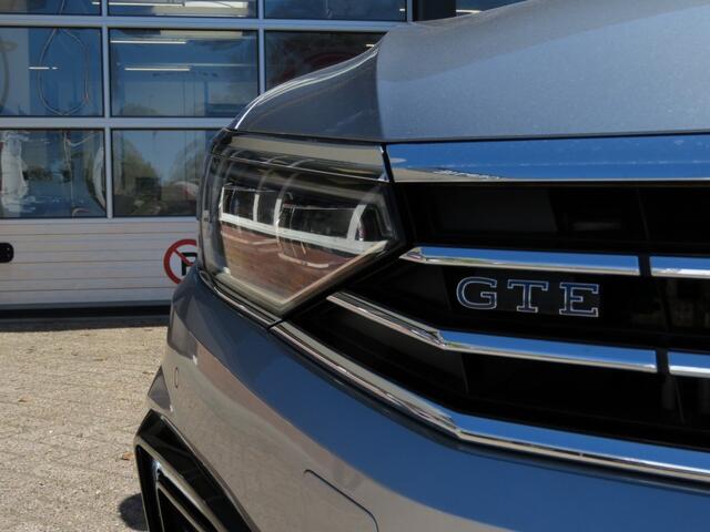Volkswagen PASSAT 1.4 TSI PHEV GTE BNS / Sportstoelen / Led / Stoelverw. / 17 Inch / Camera / BOVAG garantie