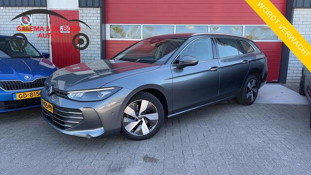 Volkswagen PASSAT Variant 1.5 eTSI Business NL-AUTO / TREKHAAK / FULL LED / SFEER / KEYLESS / CAMERA / STOELVERW / STUURVERW / CARPLAY
