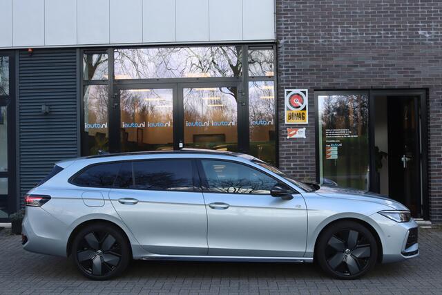Volkswagen PASSAT Variant 1.5 eHybrid 272PK R-Line Edition Black Style Leder/Pano/IQ.Light/360/Headup/HK/Navi Max/ACC/19"/Trekhaak wegkl.