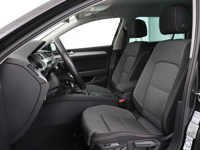 Volkswagen PASSAT 1.4 TSI PHEV GTE | SOH 94% | Stoelverwarming | Massage | Camera | Adaptive cruise | Matrix LED | Carplay | Navigatie | parkeerhulp | Climate control | Plug In