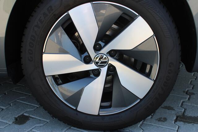 Volkswagen PASSAT Variant 1.5 eTSI 150 pk | Incl. 12 maanden garantie | Stoel/stuur verwarming | Achteruitrijcamera | Adaptive cruise controle | Dodehoekdetectie | Navigatie | Apple carplay/Android Auto | Climate controle | Lane assist | Keyless start |