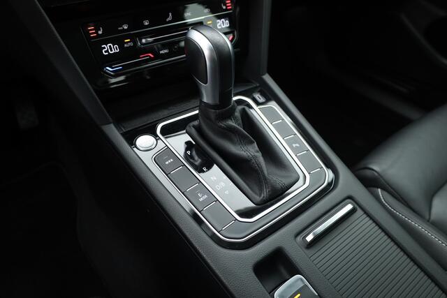 Volkswagen PASSAT 1.4 TSI PHEV GTE Business | Adapt. Cruise | Camera | Memory Seat | Stoel-Stuurverw. | Leder | Apple CarPlay & Android Auto