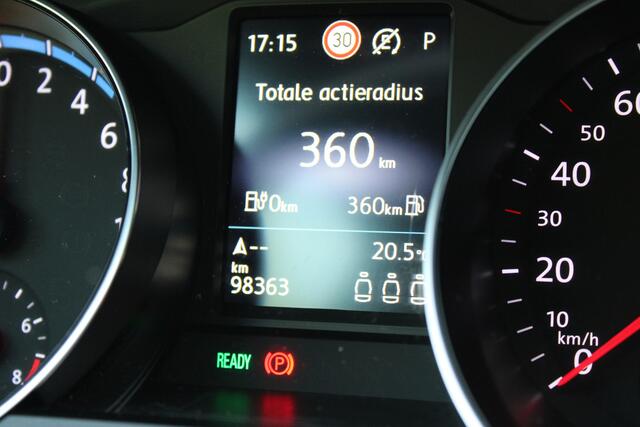 Volkswagen PASSAT Variant 1.4 TSI PHEV GTE Business | Panorama dak | Achteruitrijcamera | BLIS
