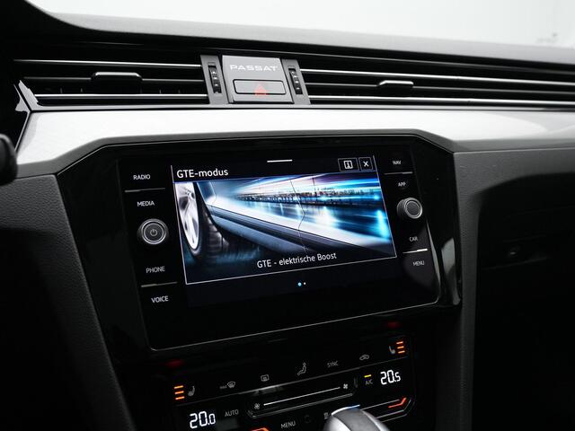 Volkswagen PASSAT 1.4 TSI PHEV 218 pk GTE Business | Panoramadak | 360 Camera | Adaptive Cruise | Elektrische achterklep
