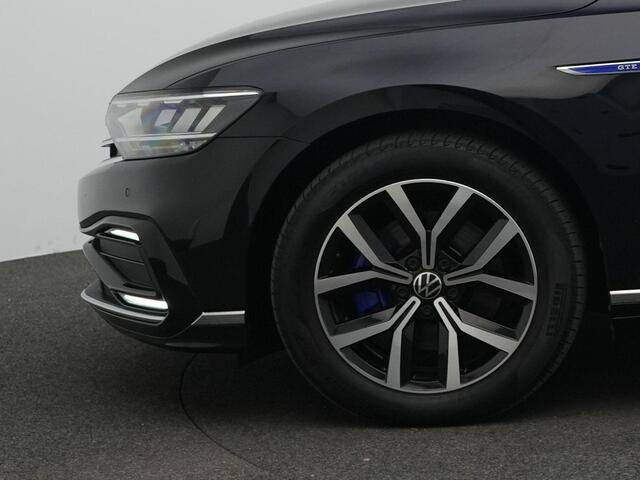 Volkswagen PASSAT 1.4 TSI PHEV 218 pk GTE Business | Panoramadak | 360 Camera | Adaptive Cruise | Elektrische achterklep