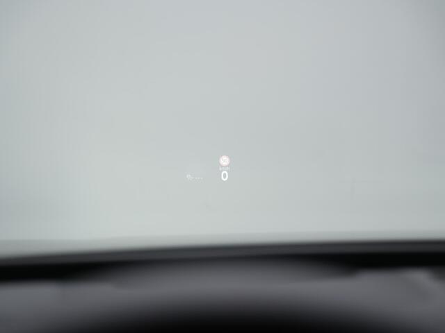 Volkswagen PASSAT Variant 1.5 e-Hybrid 204 pk DSG Business | Trekhaak | Head-Up Display | Achteruitrijcamera | Stuur-/stoelverwarming | Adaptive Cruise