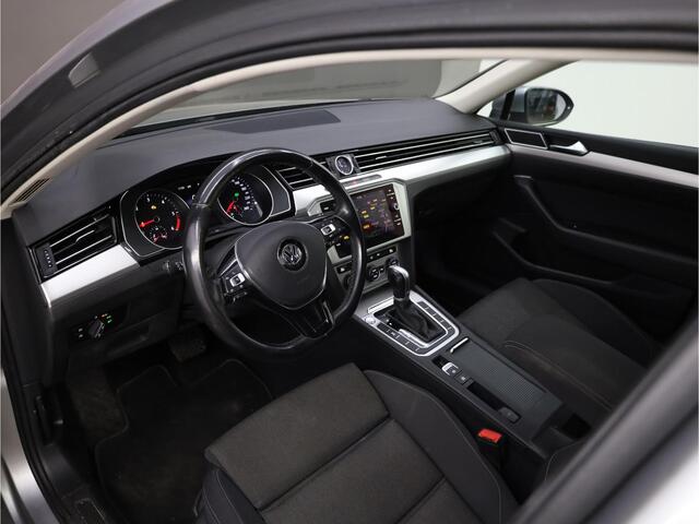 Volkswagen PASSAT Variant 1.6 TDI Comfortline | elektrische trekhaak | Navigatie | Achteruitrijcamera | Adaptive cruise control |