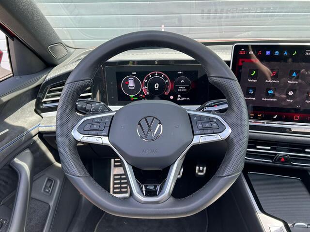 Volkswagen PASSAT VARIANT 1.5 eTSI R-LINE BUSINESS I WINTERPAKKET I SCHUIF/KANTELDAK I 360° CAMERA I GROOT SCHERM