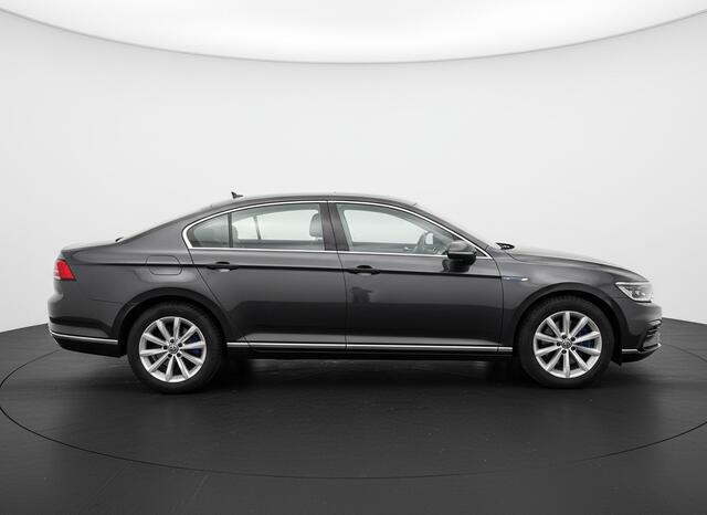Volkswagen PASSAT GTE 218PK DSG HYBRID BUSINESS SPORT IQ-LED/NAVI/CAMERA/TREKHAAK