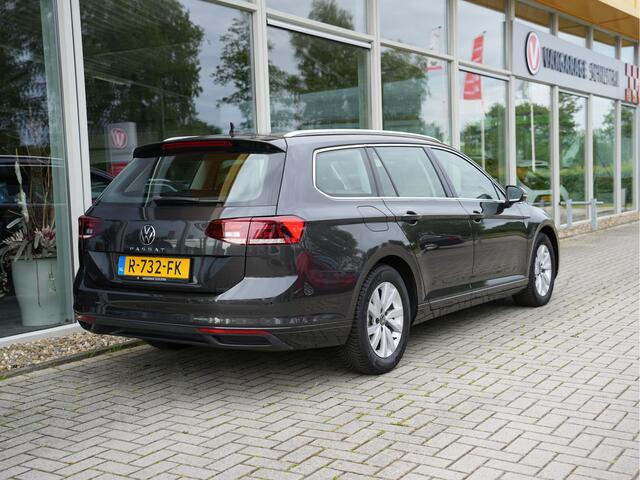 Volkswagen PASSAT Variant 1.5 TSI Business Cruise control adaptief | dodehoekdetectie | Verwarmde voorruit |