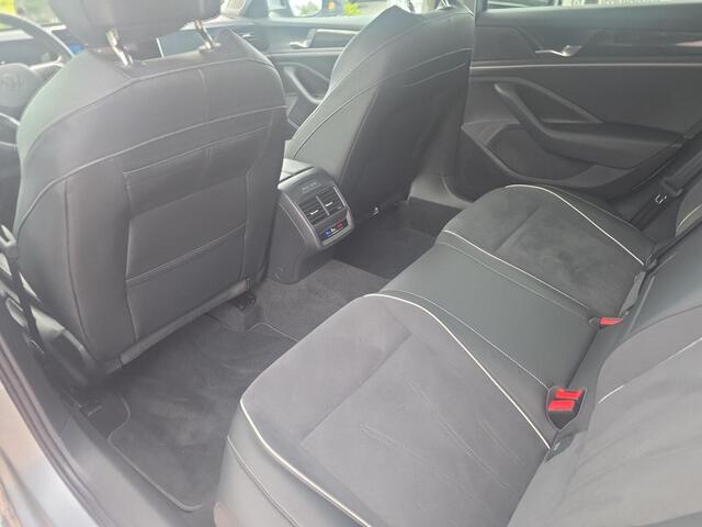 Volkswagen PASSAT Variant 1.5 eHybrid Business PHEV |Trekhaak | LED | ACC | Elek. klep | A. Camera | HUD |