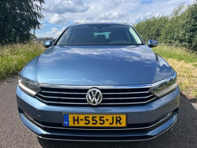 Volkswagen PASSAT Variant 1.4 TSI ACT Highline Business R